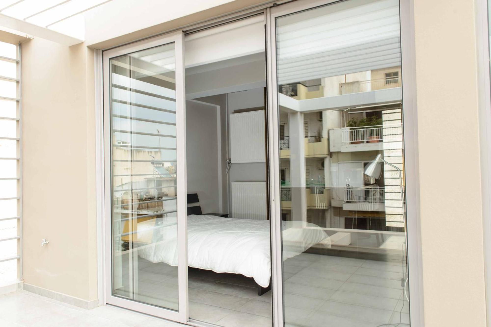 Bright Loft With Terrance - Next To Metro Kerameikos Apartment เอเธนส์ ภายนอก รูปภาพ