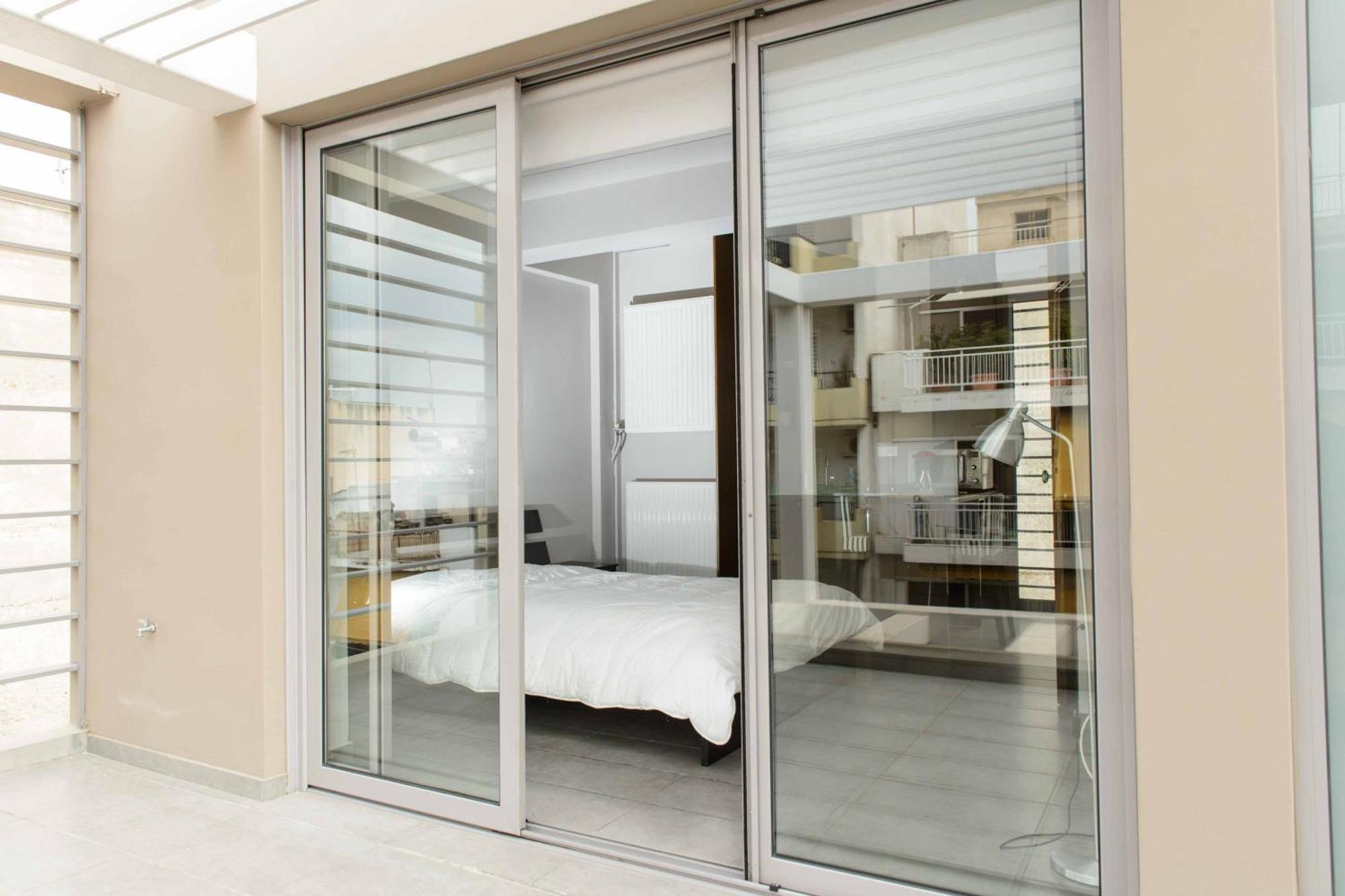 Bright Loft With Terrance - Next To Metro Kerameikos Apartment เอเธนส์ ภายนอก รูปภาพ